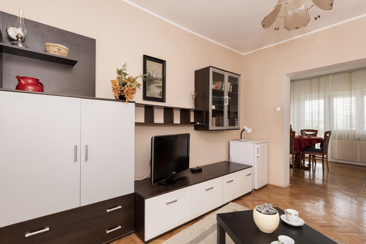 Apartments Tara, Sibenik - Mandalina エクステリア 写真
